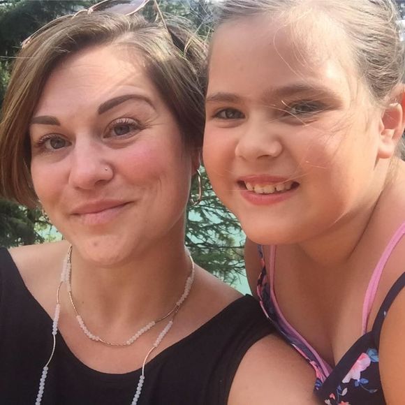 Meet your Posher, Taia - Picture 1 of 1